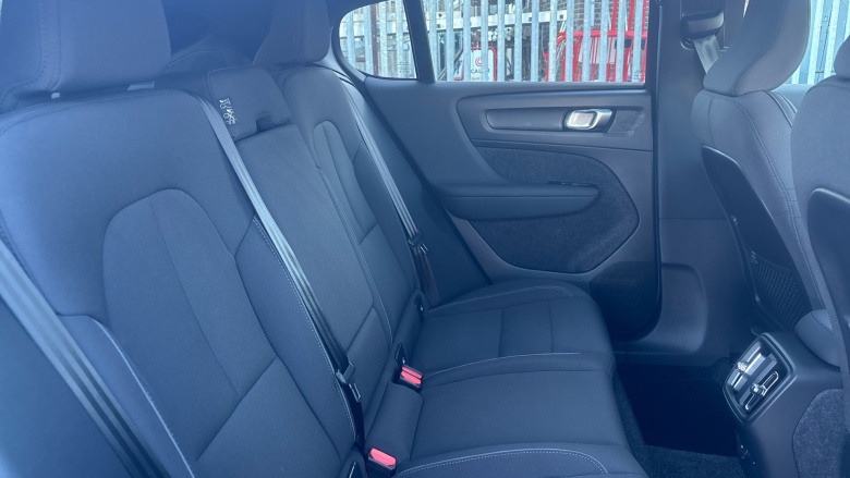 Volvo C40 300kW Recharge Twin Plus 82kWh 5dr AWD Auto Electric Estate